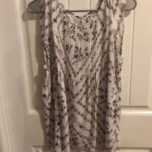 White floral old navy top